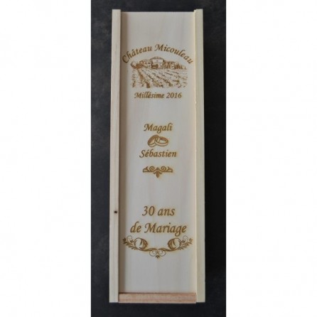 Coffret en bois gravé bouteille de vin